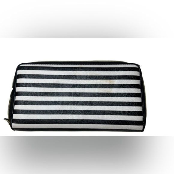 BETSEY JOHNSON Wallet - Picture 3 of 8